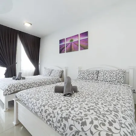 Studio Room Next To Sccc At Trefoil Setia Alam For 2-4 Pax Exterior photo