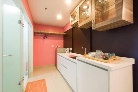 Homestay Next To Sccc At Trefoil For 2-4 Pax *