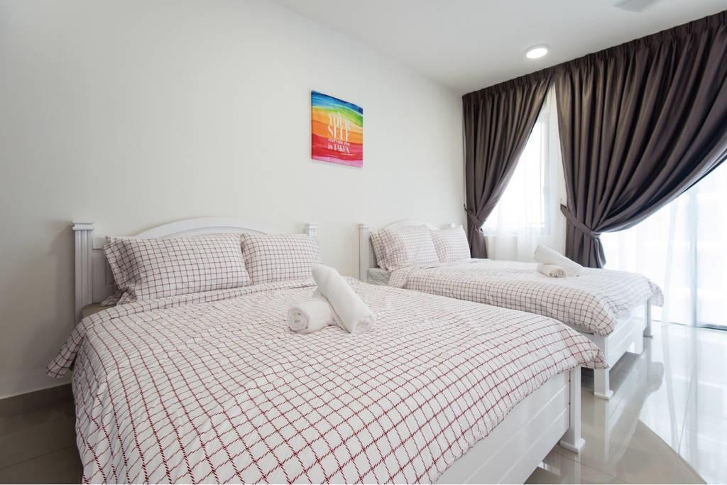 Homestay Next To Sccc At Trefoil For 2-4 Pax